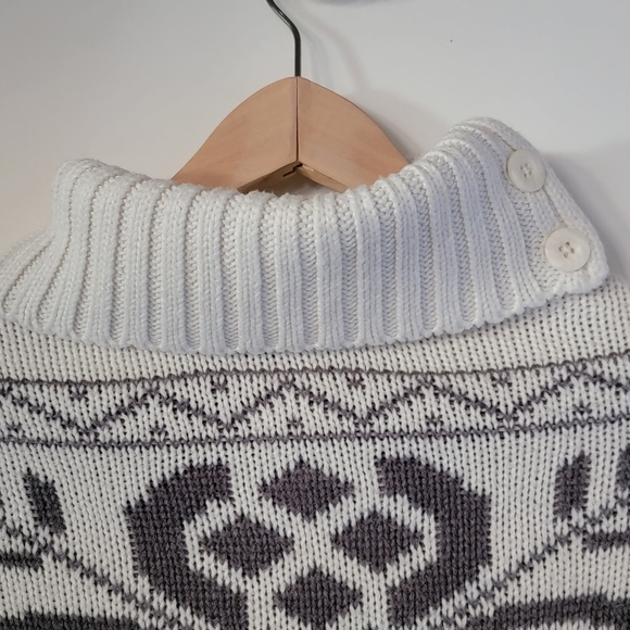 GENUINE Kids OSHKOSH White & Gray Knit poncho 5T - Picture 5 of 9